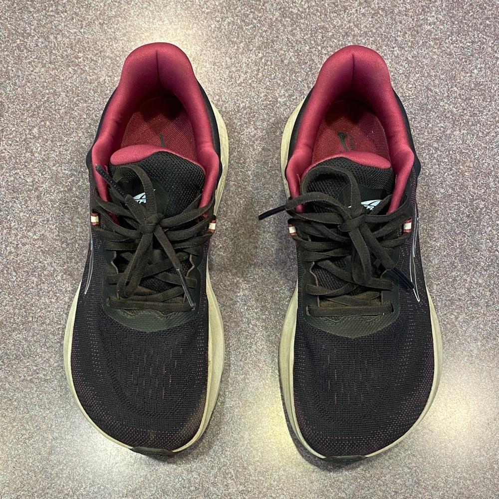 Altra Ego Athletic Shoes EUC